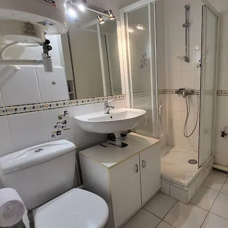 Avec Terrasse, Parking Prive Et Acces Direct A La - Fr-1-465-86 Apartment Merville-Franceville-Plage