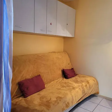 Avec Terrasse, Parking Prive Et Acces Direct A La - Fr-1-465-86 *