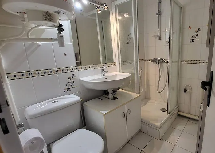 Avec Terrasse, Parking Privé Et Accès Direct à La - Fr-1-465-86 Apartamento Merville-Franceville-Plage